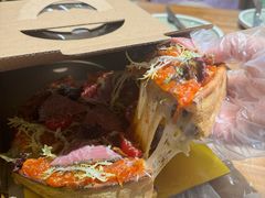 -Dragon Pizza•圆脸龙披萨·牛排餐厅