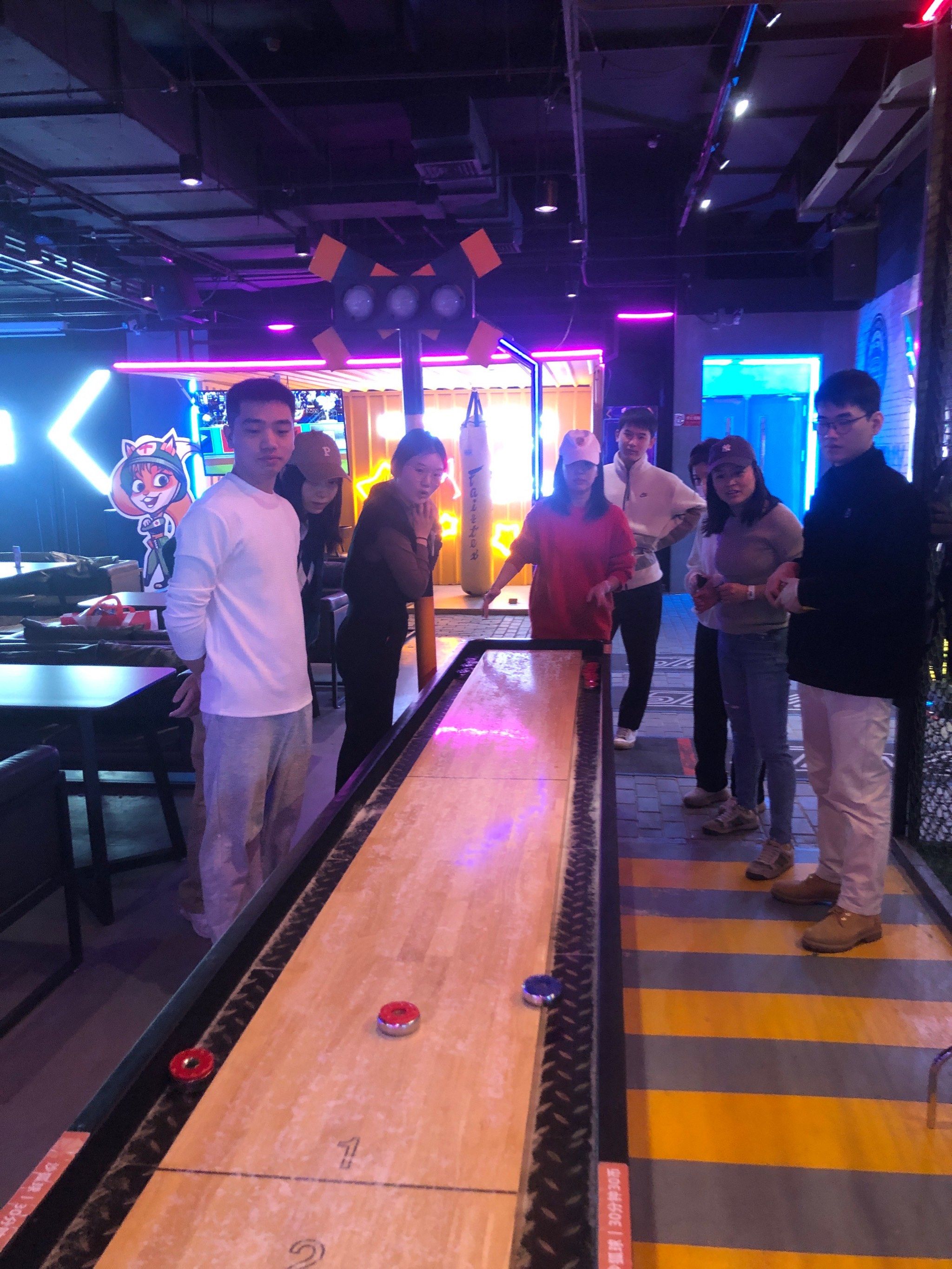 团建竞技  沙狐球比赛