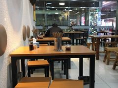 大堂-门框胡同百年卤煮(鸟巢店)