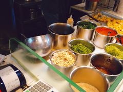 -八一路好吃街(雨田商务大厦店)