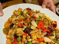 -大众跷脚牛肉馆·非遗传承单位(峨眉山店)