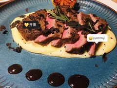 -JINNS锦时 steak&pizza(浸信会礼拜堂旧址店)