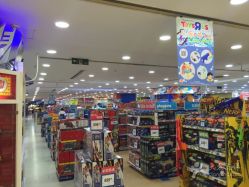 -玩具反斗城(正大广场店)