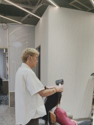 -PE SALON 