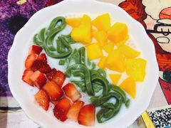 士多啤梨芒果绿茶拉面-甜心妈妈·榴莲星级糖水(北京路总店)
