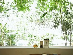 -彳亍咖啡·这里(水湾路店)