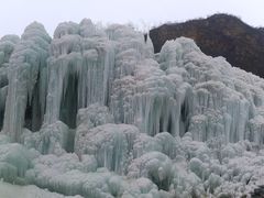 -大平台龙居瀑布旅游区