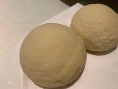 脆皮流沙包-皇朝会.经典传统粤菜(外滩店)