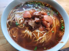 西红柿牛腩面-亮亮面馆(经六路店)
