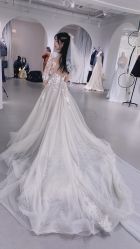 点击看大图 -艾米丽婚纱礼服