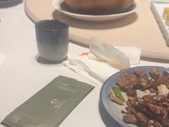 -八府香鸭·啫啫煲(华山路店)