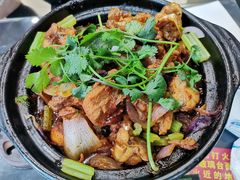 鸡鸡蛙蛙中煲-川香煲(茅台路店)