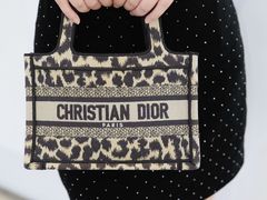 -109度二手奢侈品手表包包珠宝回收(新天地店)