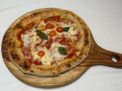 那不勒斯玛格丽特披萨-马克西姆俄罗斯餐厅(通亚街店)