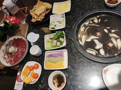 -井格重庆火锅(临平银泰城店)