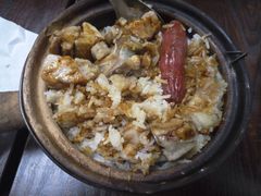腊肠排骨煲仔饭-兴记菜馆