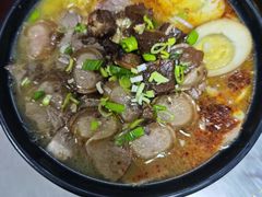 -花溪巷牛肉粉(泉城路店)
