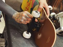 -聚点滑板SPOT SKATE(常熟路店)