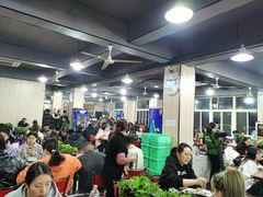 大堂-皖北巫氏三胖地锅鸡(长淮总店)