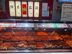 自助取餐区-绝味鸭脖(地铁站一店)