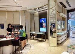 -周生生Chow Sang Sang(新世界店)