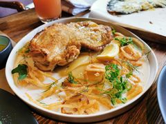 脆皮鸡-Carbon莫卡哆·意大利复古集市餐厅(杭州大厦店)