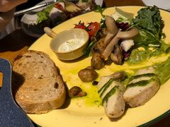 -JINNS锦时 steak&pizza(浸信会礼拜堂旧址店)