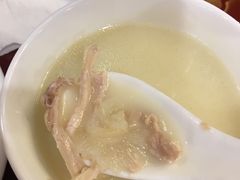 -御满江海鲜酒家(洛溪新城店)