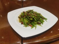 -吴记酱骨炖菜馆(康安路店)
