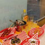 观音山这家新晋网红店，橙色帐篷，黄色的小楼
