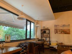 靠窗位-Daisy雏菊