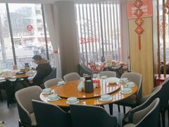 -有红鸡毛店·川菜(建设路店)