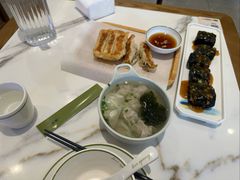 春家小馄饨-春家·非遗手工小吃(徐汇万科广场店)