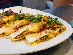 墨西哥鸡肉芝士饼-LESCEDARS Brasserie Bistro香柏树