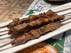红柳枝烤羊肉-巴扎美食·新疆菜·西域歌舞表演餐厅(新疆大厦店)