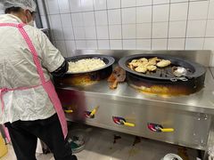 -黄阿姨锅贴大王(万航渡路店)