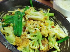 -关东小磨东北菜(上海长风大悦城店)