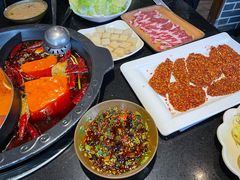 番茄红汤鸳鸯锅-宽板凳老灶火锅(簋街店)