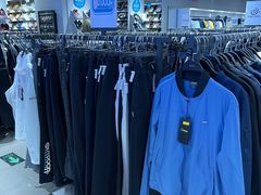 -唯品会(北京国瑞城店)