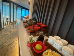 -亚洲国际大酒店·云顶阁旋转自助餐厅
