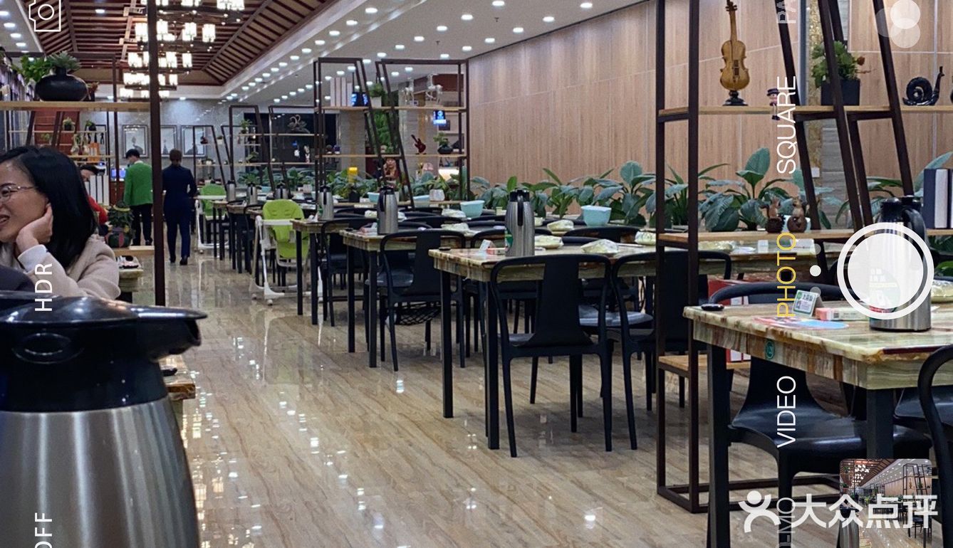 南宁美食|来吃烧鹅了[礼花]