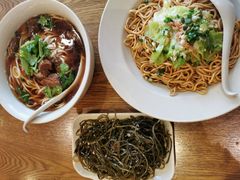 -李先生牛肉面大王(上海站南广场店)