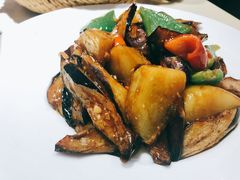 地三鲜-关东小磨东北菜(上海长风大悦城店)