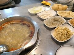 -光头药膳鸡(莱茵小镇店)