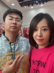 点击看大图 -曼青婚纱礼服馆