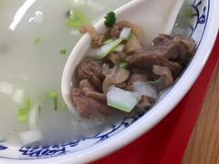 驴肉汤-大耳公曹氏驴肉包子铺(三八店)
