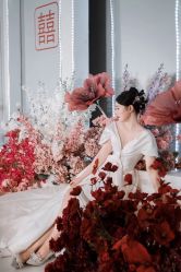 -曼青婚纱礼服馆