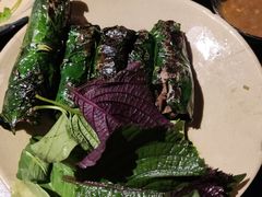 -Cuc Gach Quan Restaurant