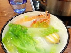 -樾餐厅泰式海鲜火锅(民歌湖店)