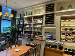 -胤一红帮手工西服定制(日湖店)